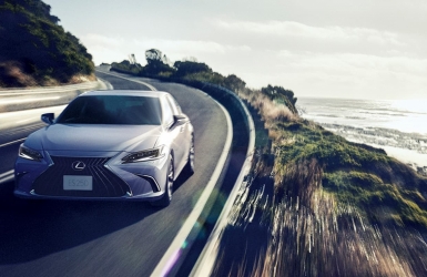 Sự thay đổi trong các tính năng của Lexus ES mới.