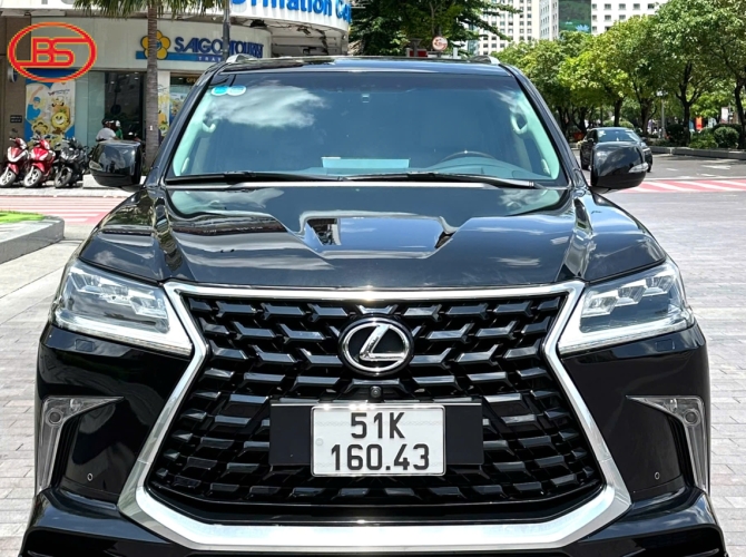 Siêu phẩm LX570 2015 đen 64.000km