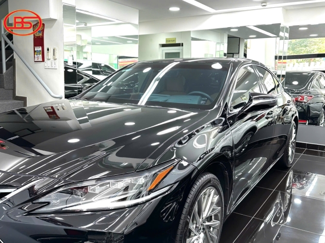 HÀNG HOT LEXUS ES250 2021 7000KM SIÊU LƯỚT