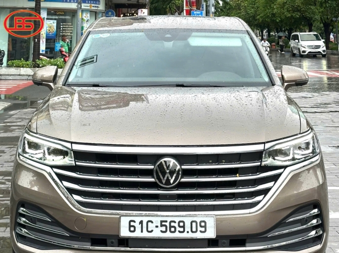 VOLKSWAGEN VILORAN 2024 odo 13.000km