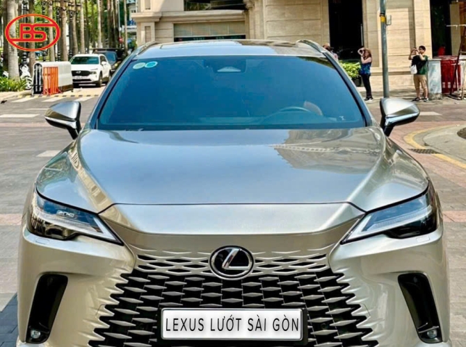 Lexus RX350 premium 2024 siêu lướt 5.000km 