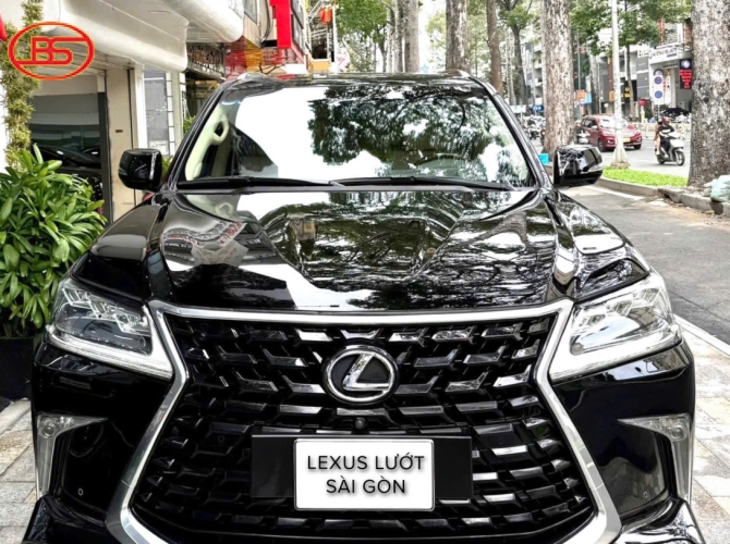 Siêu phẩm LX570 2015 đen 64.000km