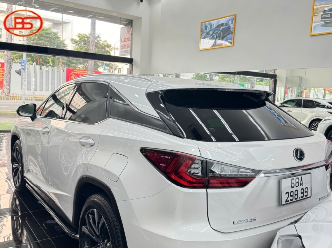 RX350 2019 lại cập bến nhà Lexus Lướt SG