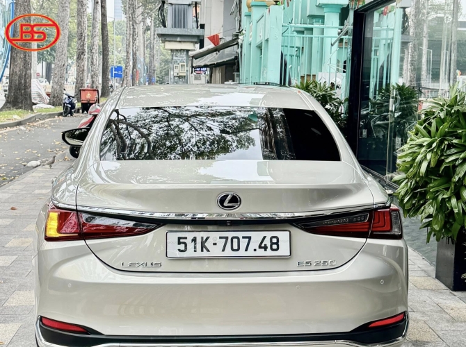 Lexus ES250 vàng be model 2020 lướt 25.000km 