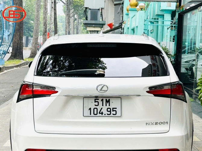 Lexus NX200T nhập Mỹ odo 46.000km
