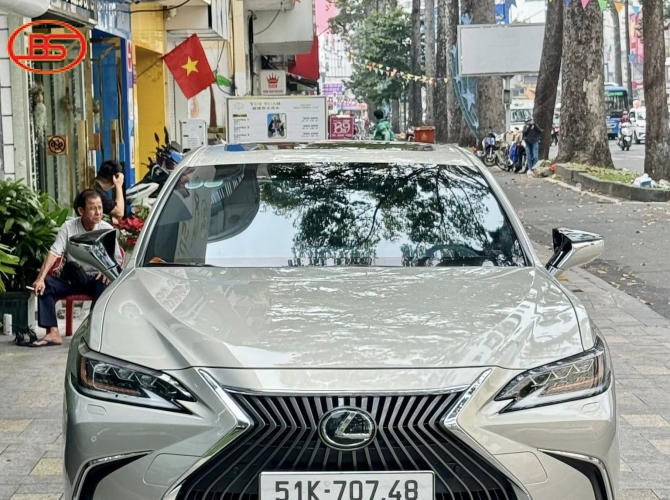 Lexus ES250 vàng be model 2020 lướt 25.000km 