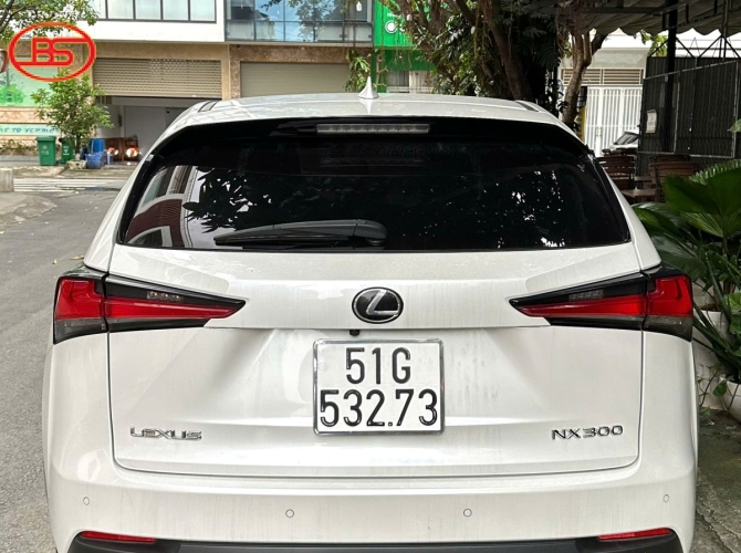 Lexus NX300 2017 siêu phẩm nhỏ gọn sang trọng