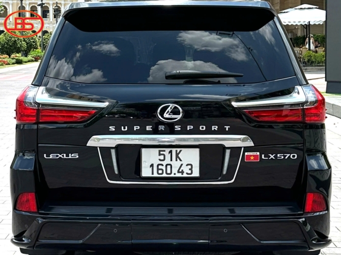 Siêu phẩm LX570 2015 đen 64.000km
