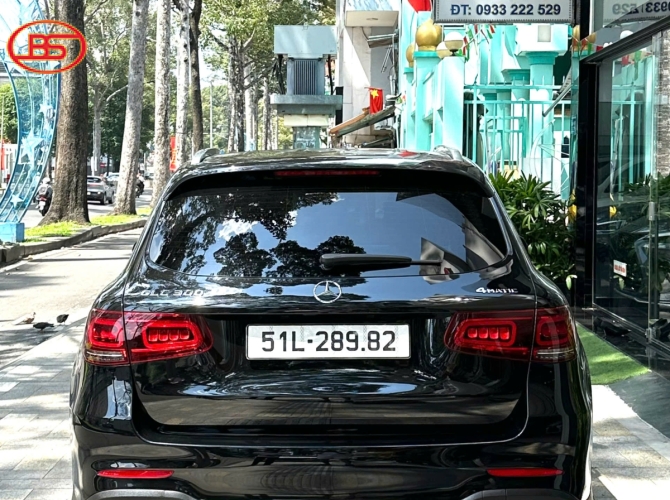 Siêu Phẩm MERCEDES-BEN GLC300 4MATIC 2021