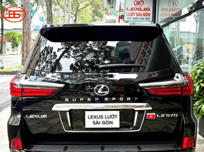 Lexus LX570 2015 nhập Trung Đông với odo 6 vạn 6