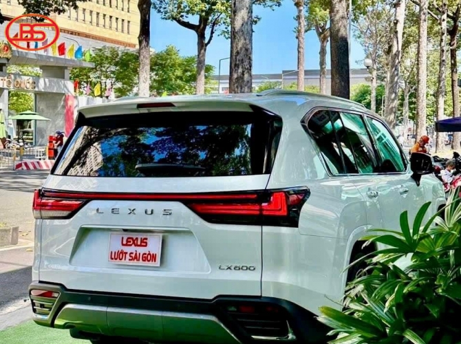 Lx600 ( sản xuất 2023) bản VIP mới 100%