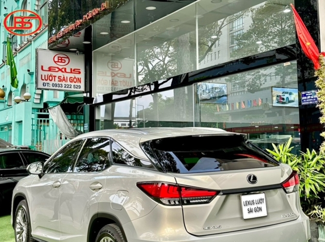 Lexus RX300 2021 vàng cát nội thất nâu