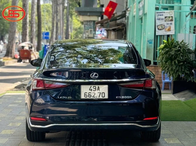 Siêu phẩm ES300h 2021 blue