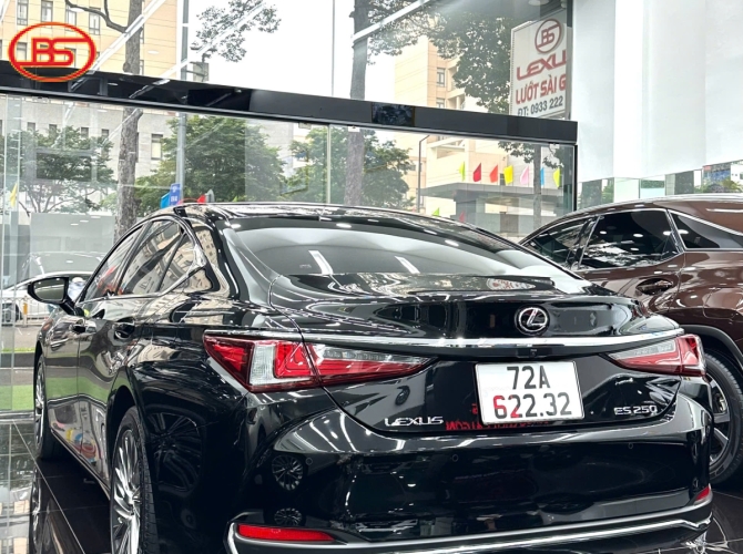 HÀNG HOT LEXUS ES250 2021 7000KM SIÊU LƯỚT