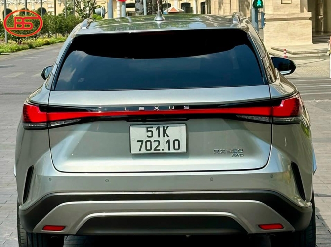 RX 350 Premium ( sản xuất 2023 ) siêu lướt 9 ngàn km, mới 99%