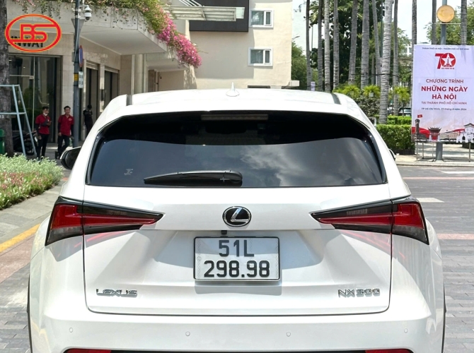 SIÊU PHẨM NX300 SX2021 DUY NHẤT TRÊN THỊ TRƯỜNG CHUYỂN NHƯỢNG XE NX300 LƯỚT
