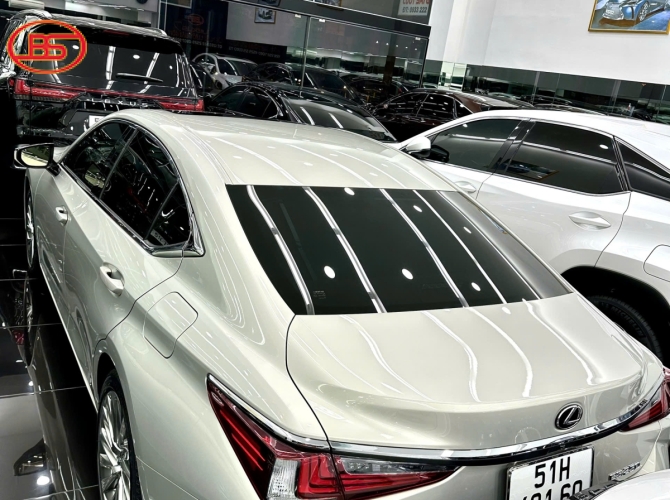 Lexus ES250 2020 dòng Sedan sang trọng