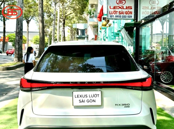 Lexus RX350 Premium 2023 siêu lướt 3300 km