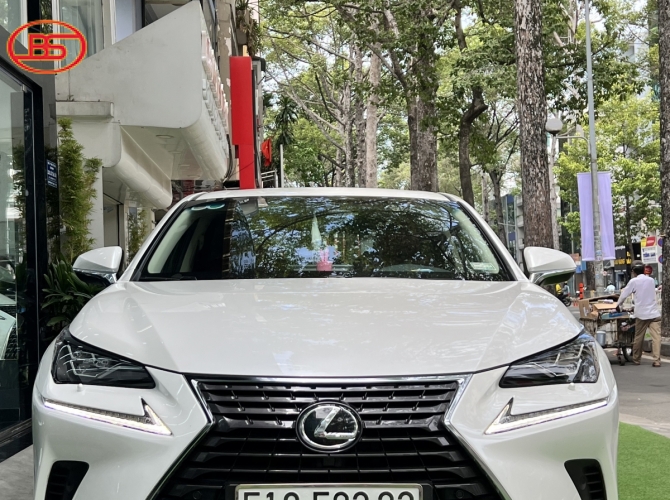 Nx 300(sản xuất 2018) siêu lướt 12Ngàn Km