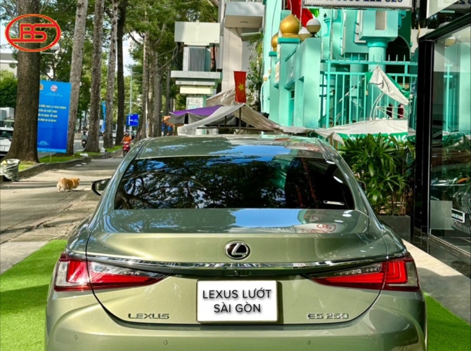 Es250 ( sản xuất 2023) mới nhất thị trường 900km