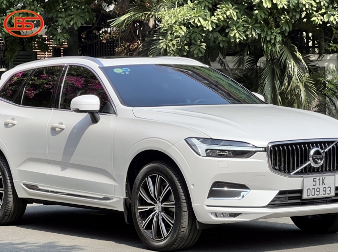 VOLVO XC60 T6 2021 