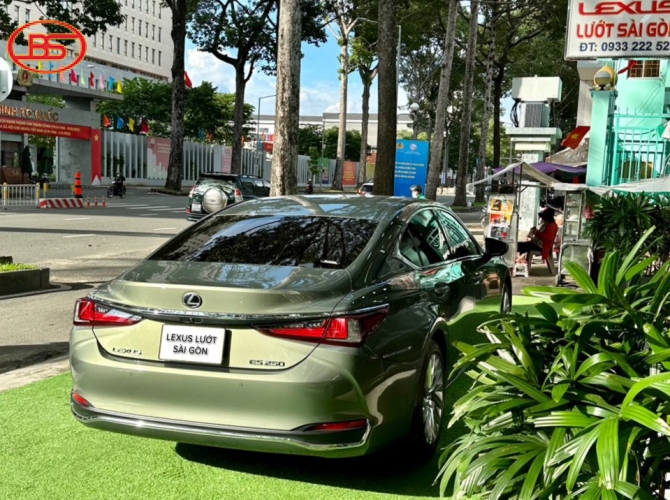 Es250 ( sản xuất 2023) mới nhất thị trường 900km