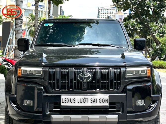 Toyota Land cruiser lc250 Đen với odo 17.000km