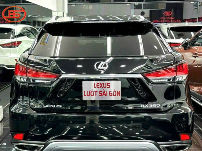 Siêu phẩm RX350 2021 với odo 31.000km full option 