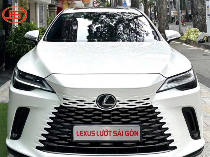 Siêu phẩm RX350H 2025 lướt chỉ 4.400km 