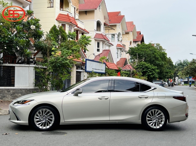 Lexus ES250 2019 (8 Ngàn KM)