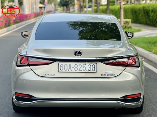 ES250 (sản xuất) 2020 siêu lướt 15 Ngàn KM