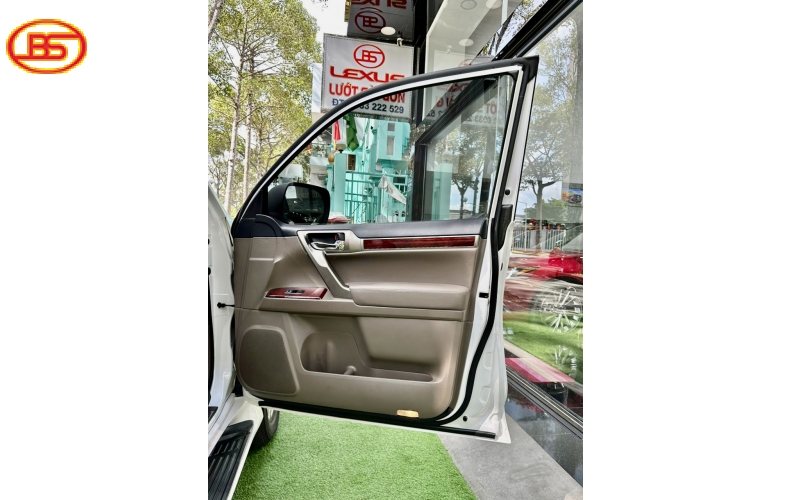 LEXUS GX 460 SẢN XUẤT 2010