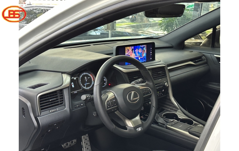 RX300 FSPORT ( Sản xuất 2022) mới nhất chỉ hơn 10 ngàn Km