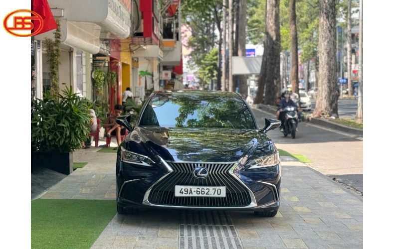 Siêu phẩm ES300h 2021 blue