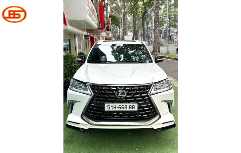 Siêu phẩm LX570 2016 ĐKLĐ 2018 bản Trung Đông