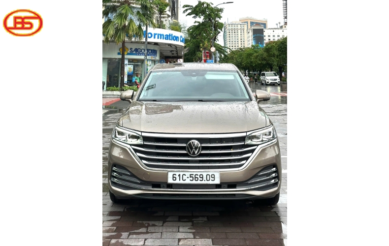 VOLKSWAGEN VILORAN 2024 odo 13.000km