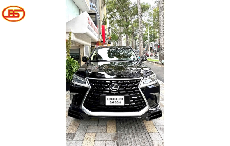 Lexus LX570 2015 nhập Trung Đông với odo 6 vạn 6