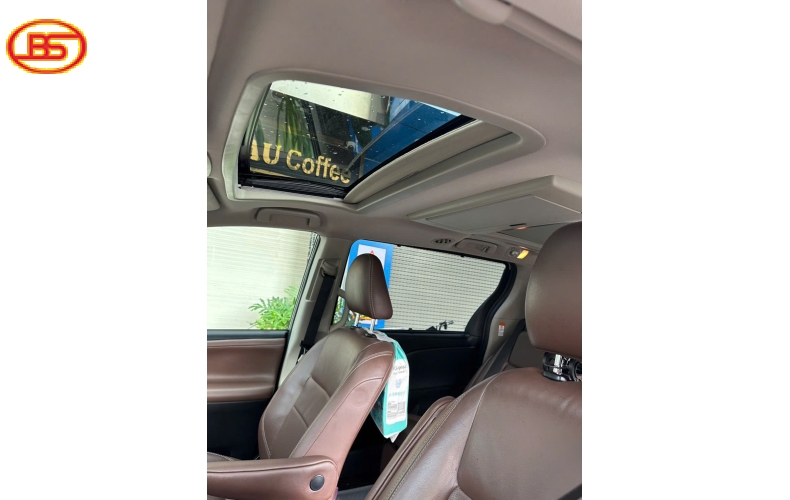 Toyota Sienna Limited 2018 đúng 61.000 km 