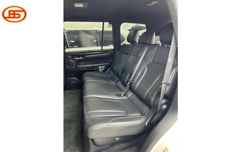 Siêu phẩm LX570 2015 lướt 57.000km