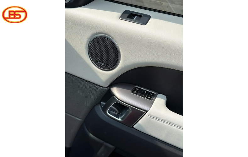 RANGE ROVER SPORT HSE 3.0 cập bến nhà Leuxs Lướt Sài Gòn