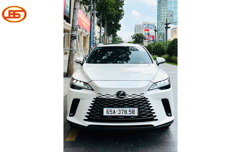 Siêu phẩm RX350 pre 2022 ĐKLĐ 2023 lướt 28.000km