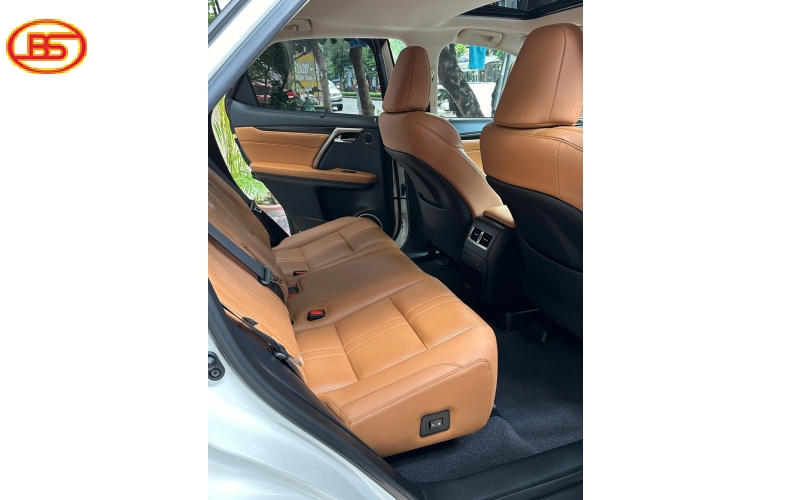 Lại là siêu phẩm RX350 model 2022 odo 12.000km