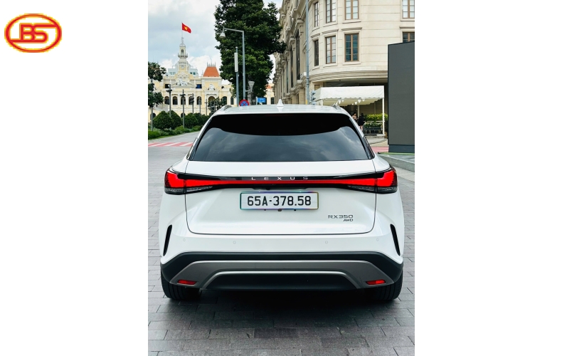 Siêu phẩm RX350 pre 2022 ĐKLĐ 2023 lướt 28.000km