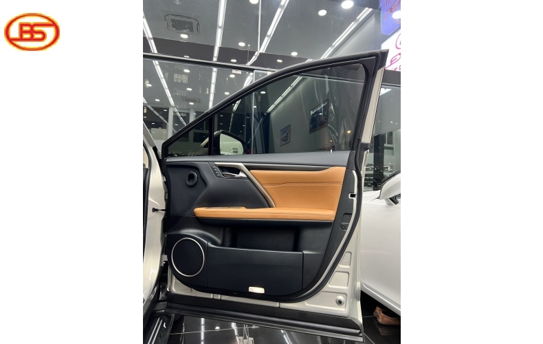 Lexus RX300 2021 vàng cát nội thất nâu