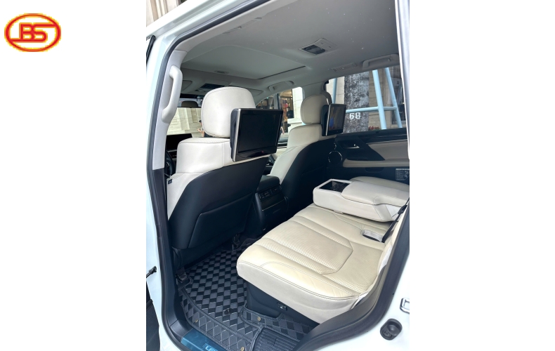Lexus LX570 T11/2015 Trung Đông odo 61.000km