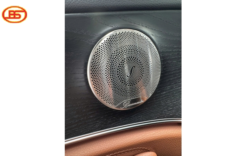 Mercedes-Benz E300 SX2023 XE MỚI 100%