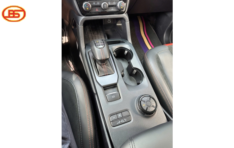  FORD RAPTOR 2023 lướt chỉ 25.000km