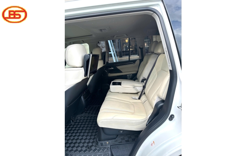 Lexus LX570 T11/2015 Trung Đông odo 61.000km