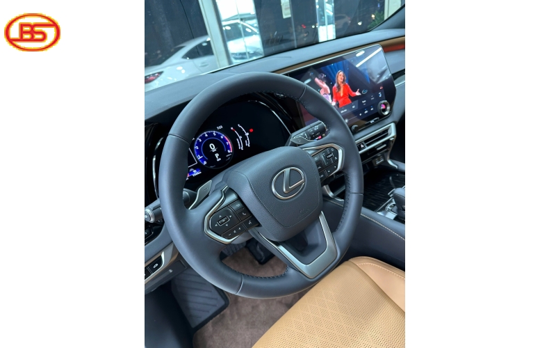 Lexus RX350 Premium 2023 siêu lướt 3300 km