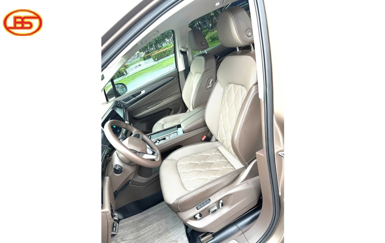 VOLKSWAGEN VILORAN 2024 odo 13.000km
